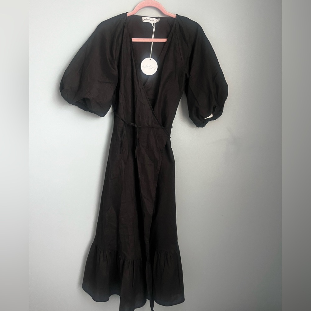 Petal & Pup Elegant Black Linen Maxi Dress Size 4 Bottom Ruffle and Puff Sleeves